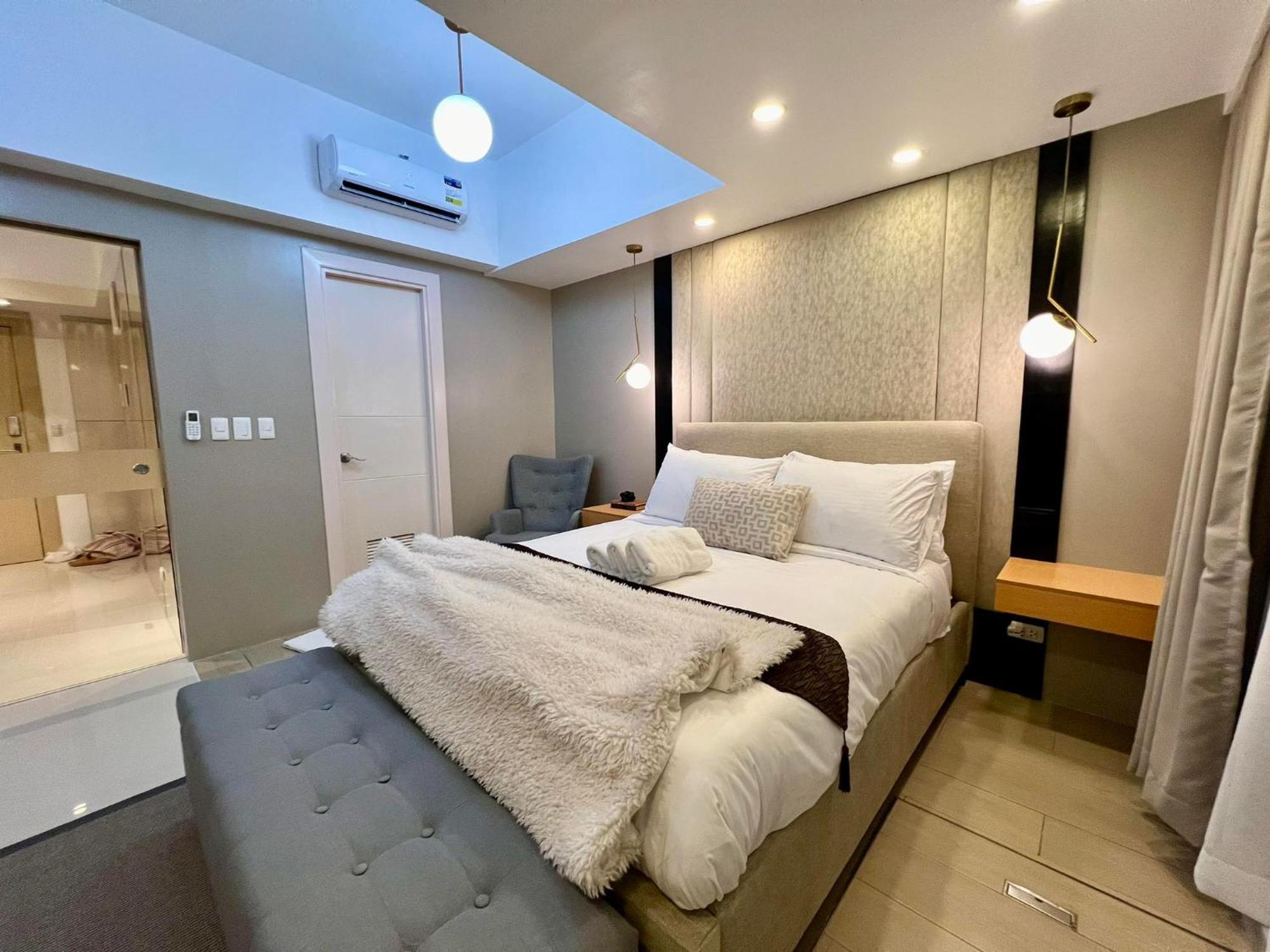 Hotel Vibe Condo At Uptown Parksuites Bgc Taguig Exterior foto